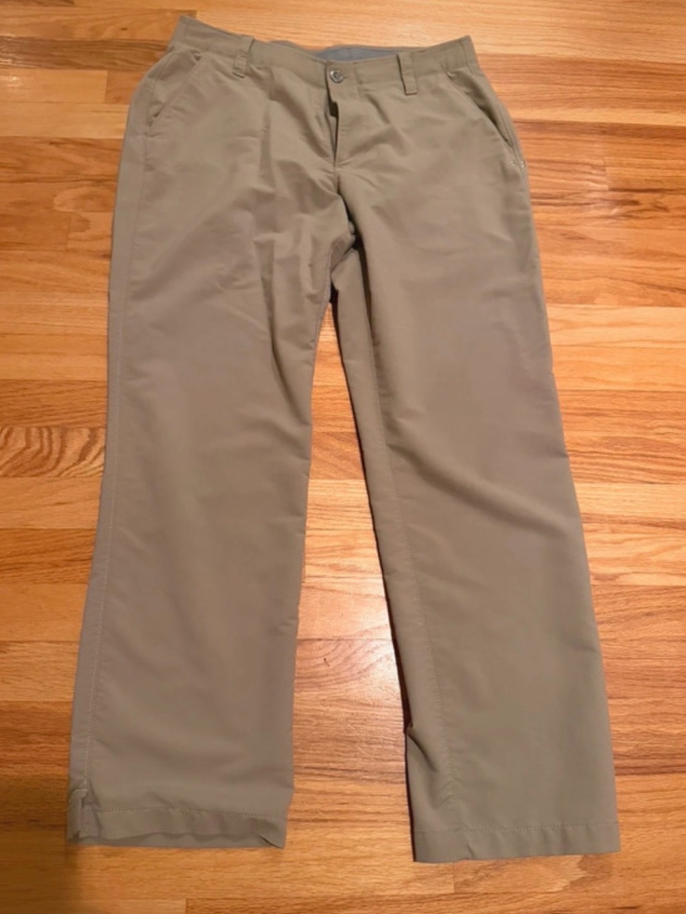 Under Armour Men's Chino Pants in Khaki